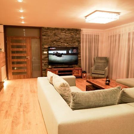 Luxury Villa Moravany nad Vahom Экстерьер фото