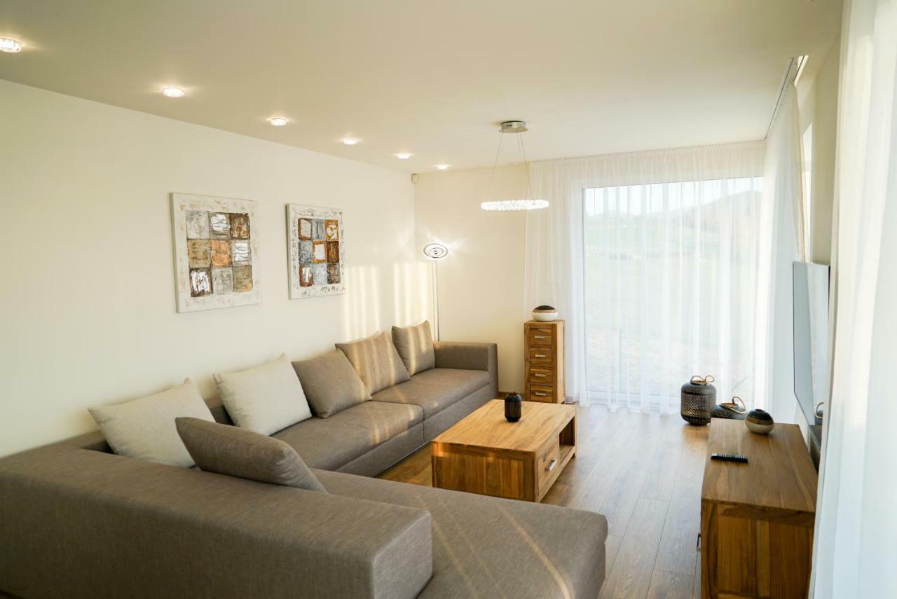 Luxury Villa Moravany nad Vahom Экстерьер фото
